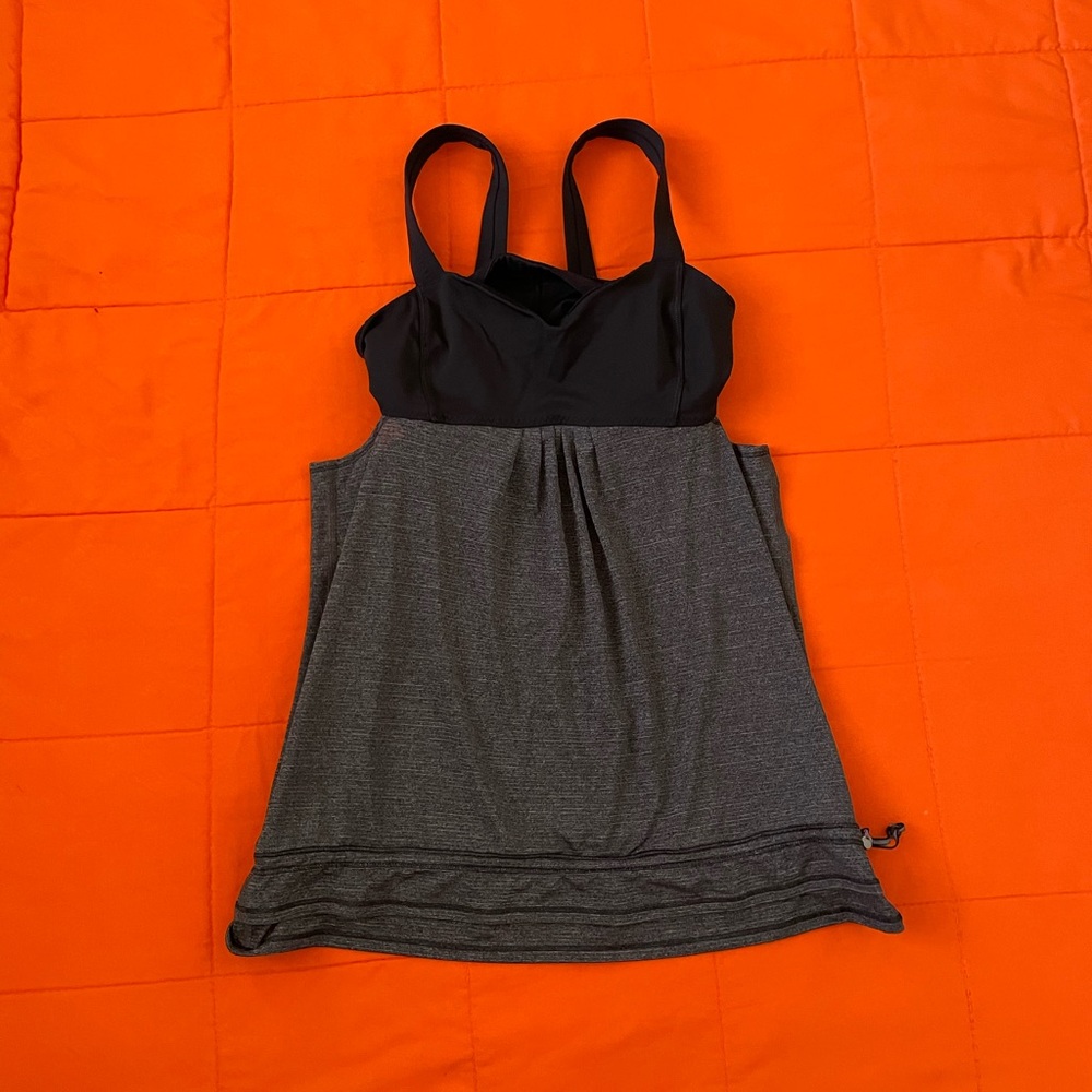 Lululemon Shirts 6 Run Back On Track Tank Top Womens Gray Black Stretch Athletic